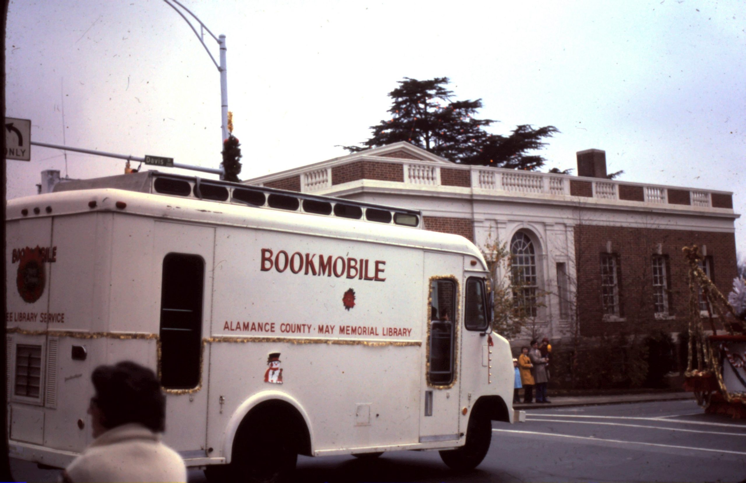 BookmobileChristmasParade
