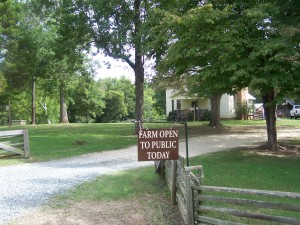 photo of open farm sign at Cedarock Historical Farm